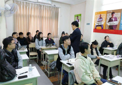 厚學教育--致力于健康產(chǎn)業(yè)的發(fā)展和科技的進步