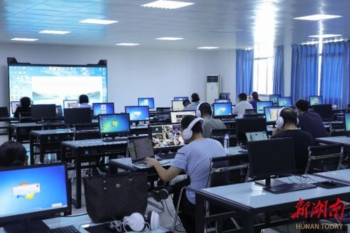 湖南省第四屆成圖大賽暨第十七屆全國大學生先進成圖技術與產品信息建模創新大賽預選賽在湖南工學院開賽